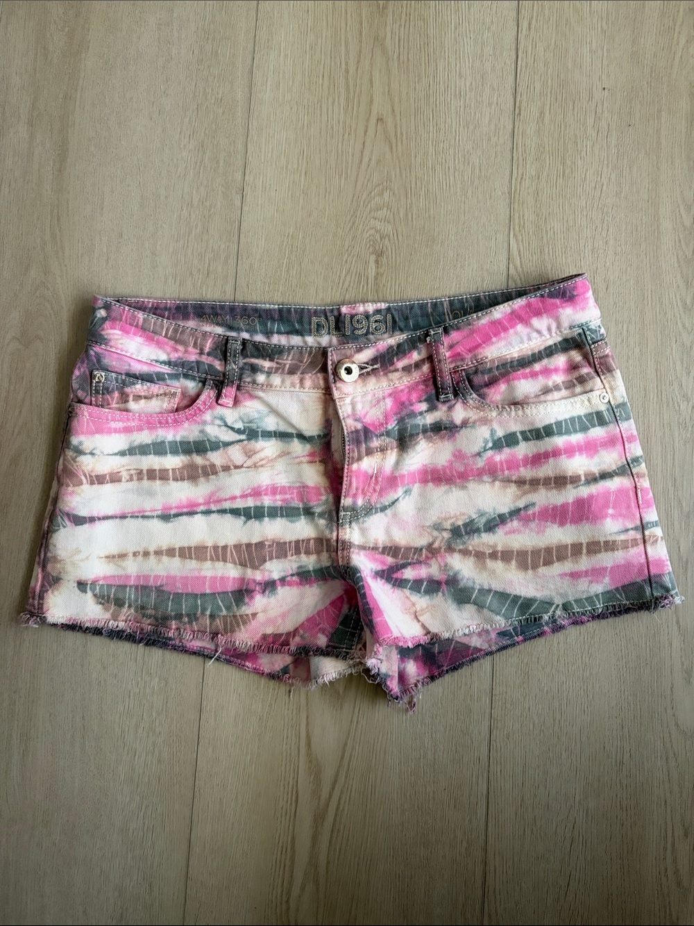 DL1961 Tie-Dye Denim Lola Shorts